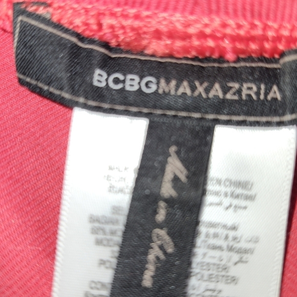 BCBG Gorgeous sleeveless dress Midcalf Handkerchief Design Hem - Picture 4 of 5